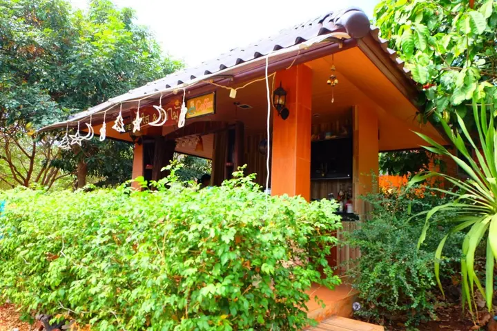 Сай Йок: Fahsuai Namsai Baimai Resort