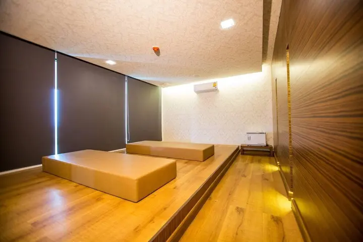 Чиангмай: Luxury Corner Room