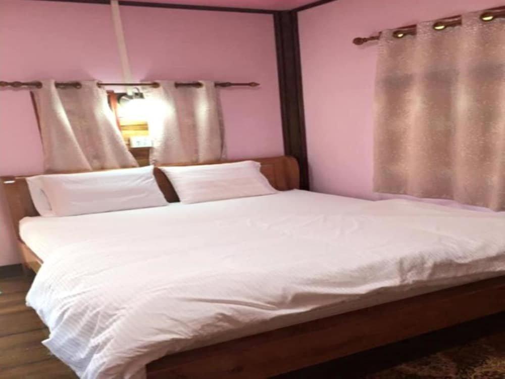 Нанг-Ронг: Ruenmai Homestay