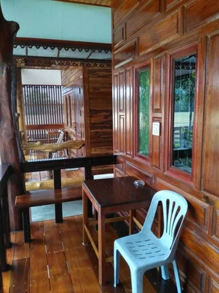 Нанг-Ронг: Ruenmai Homestay