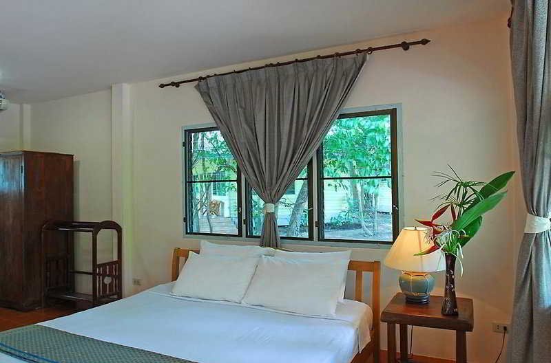 Накхонсаван: Country Lake Nature Lodge