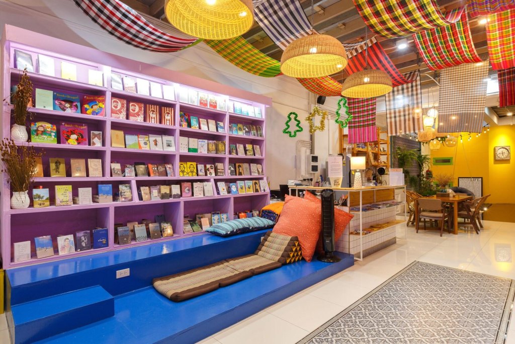 Муанг: Aekkeko Hostel