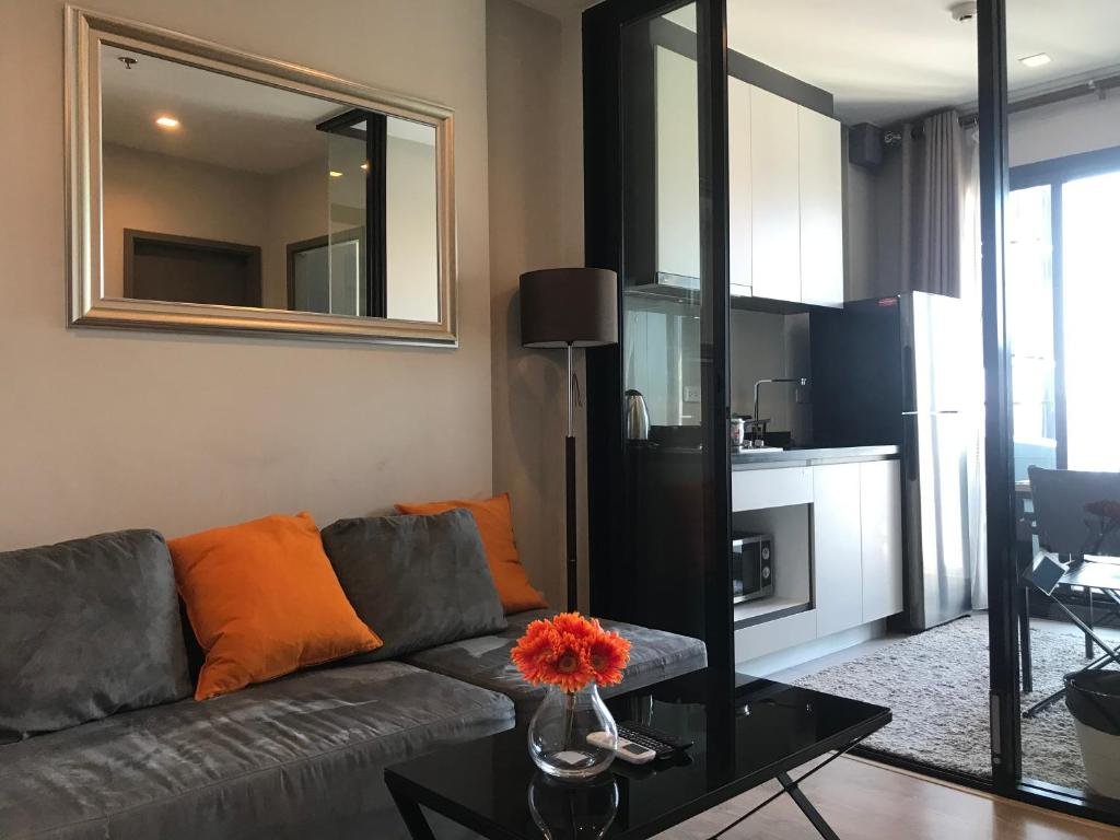 Паттайя: Many Holiday The Base Condo