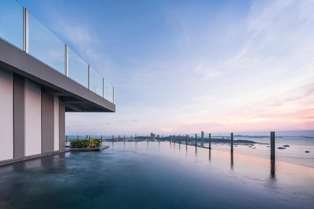 Паттайя: Many Holiday The Base Condo