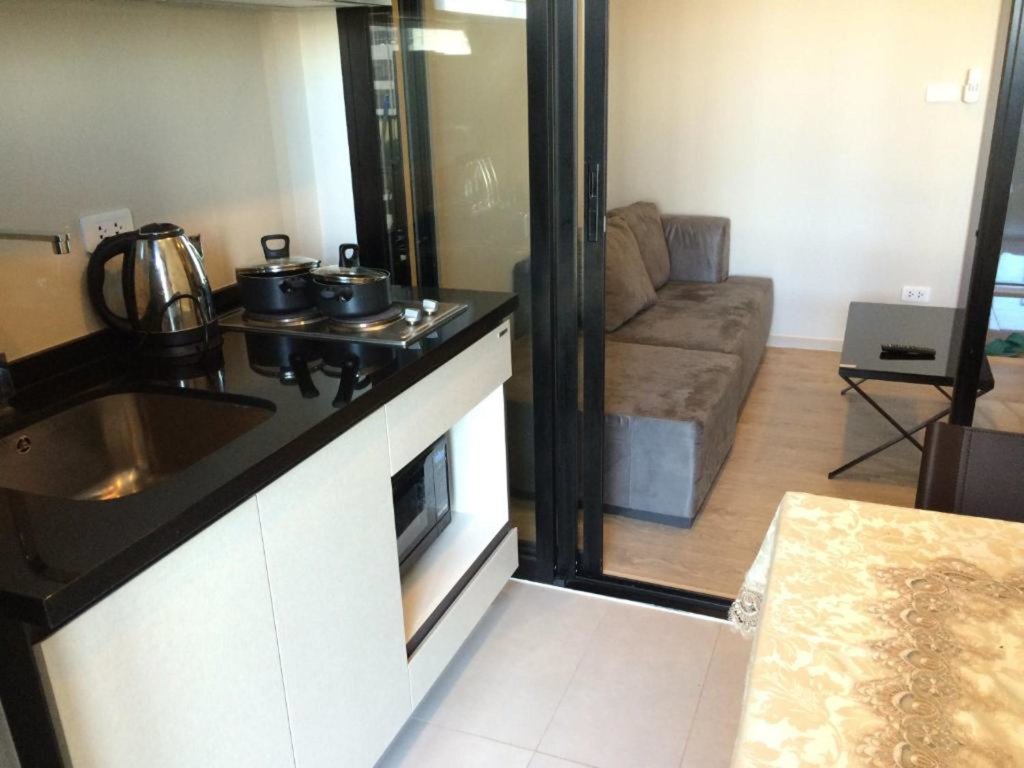 Паттайя: Many Holiday The Base Condo