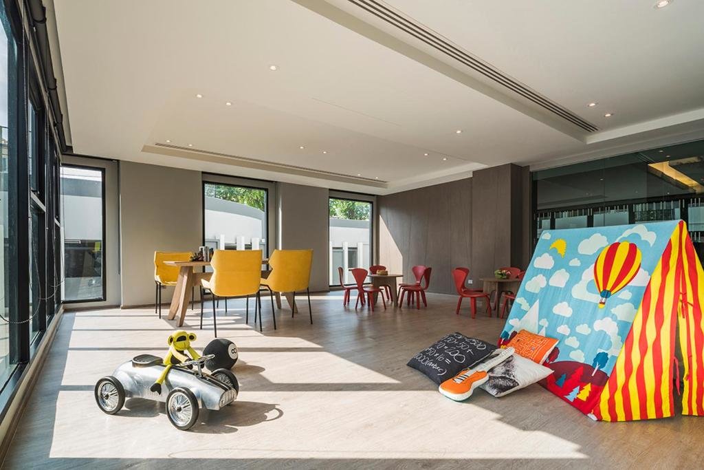 Паттайя: Many Holiday The Base Condo
