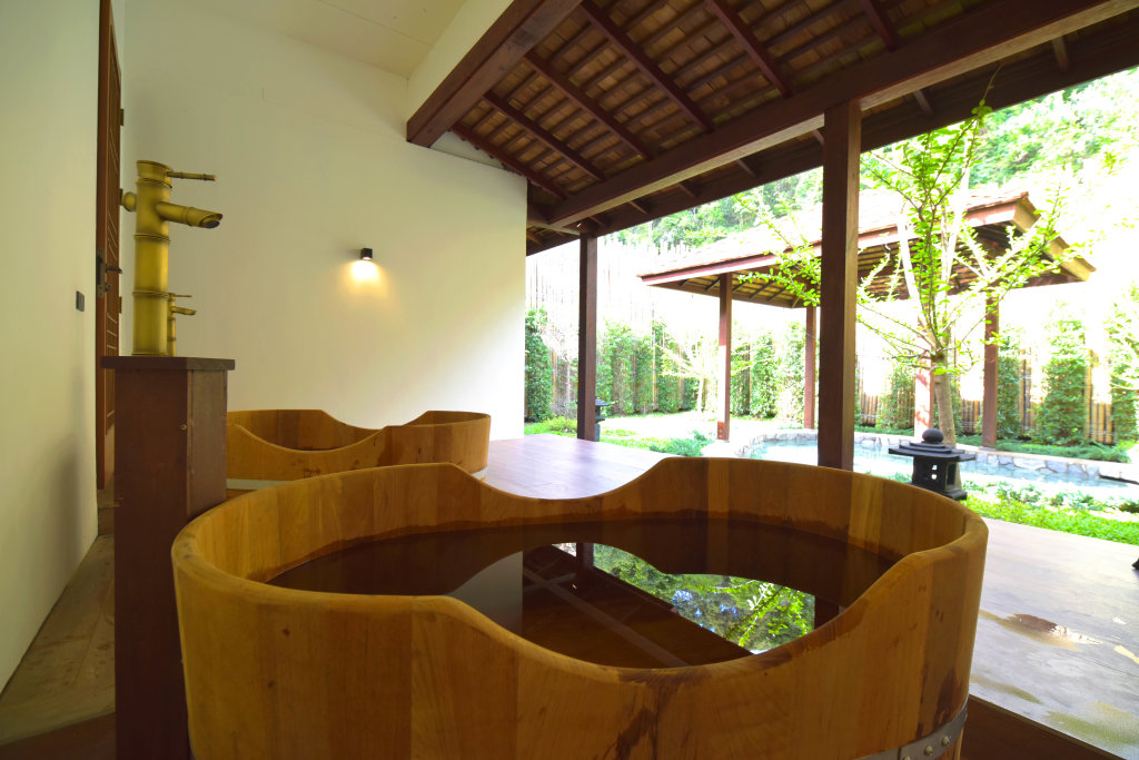 Маерим: Onsen At Moncham
