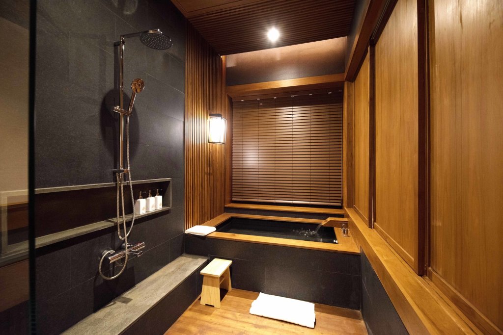 Маерим: Onsen At Moncham