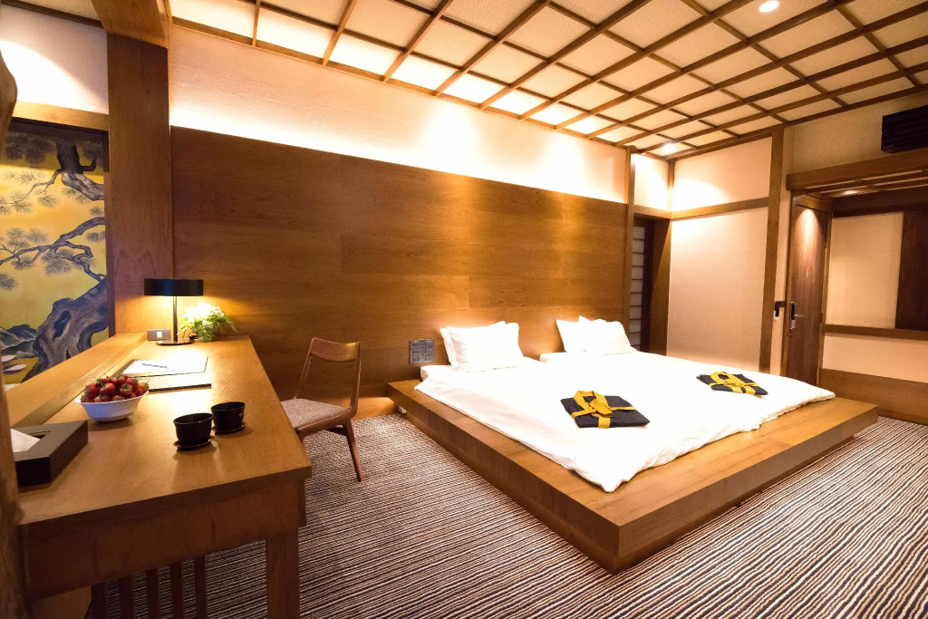 Маерим: Onsen At Moncham