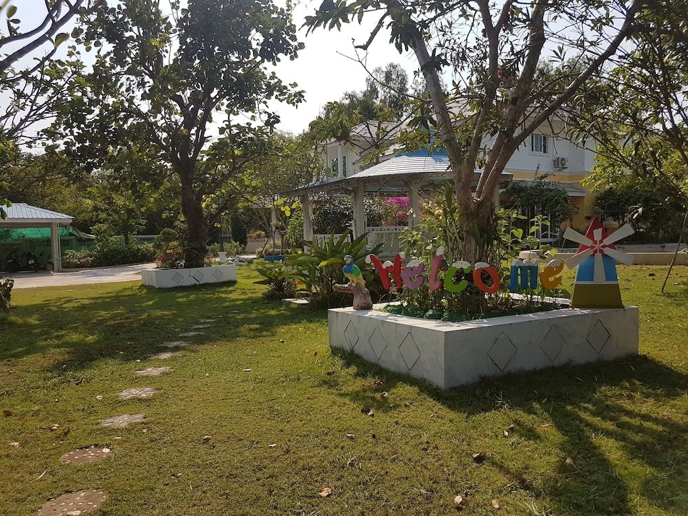 Сириндхорн: Sunny Resort