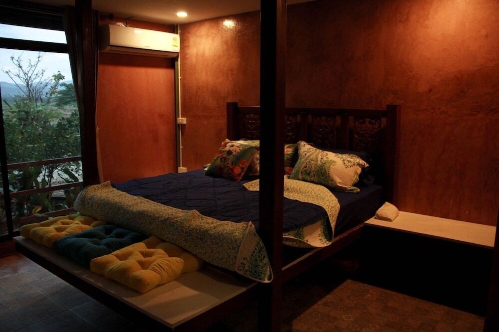 Сан-Кампаенг: Phu Mi Lum Nao House