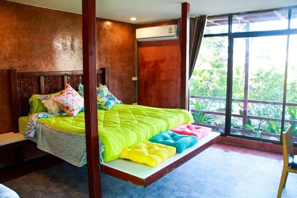 Сан-Кампаенг: Phu Mi Lum Nao House