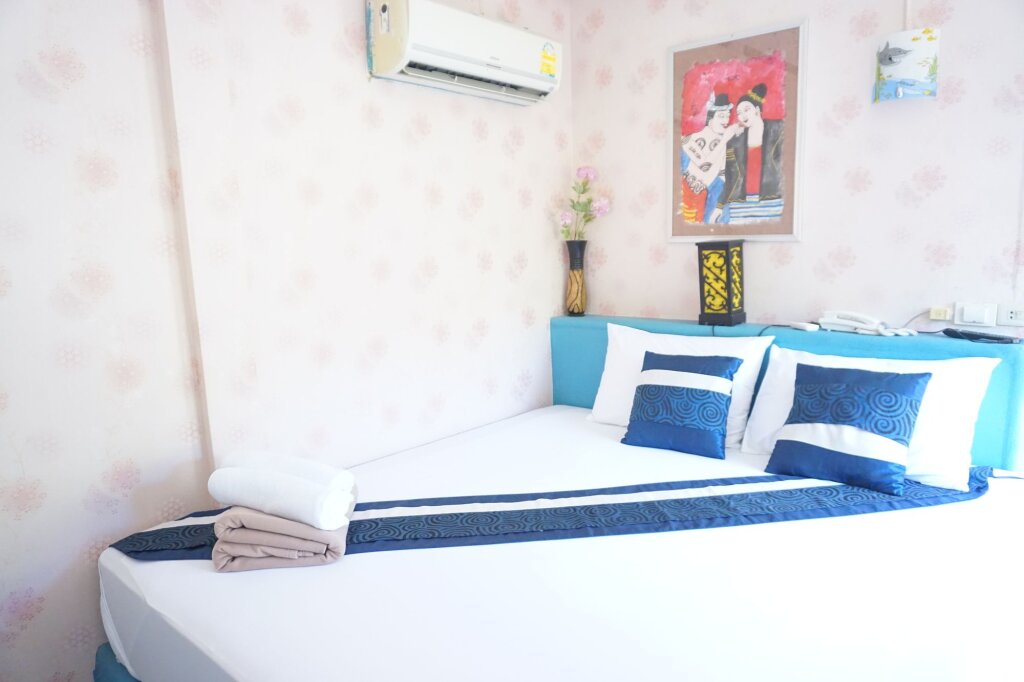 Pathio: Paifha Beach Resort