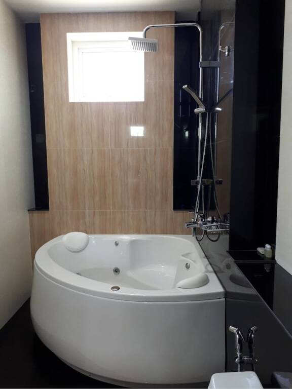 Лансака: Pool House Lanska