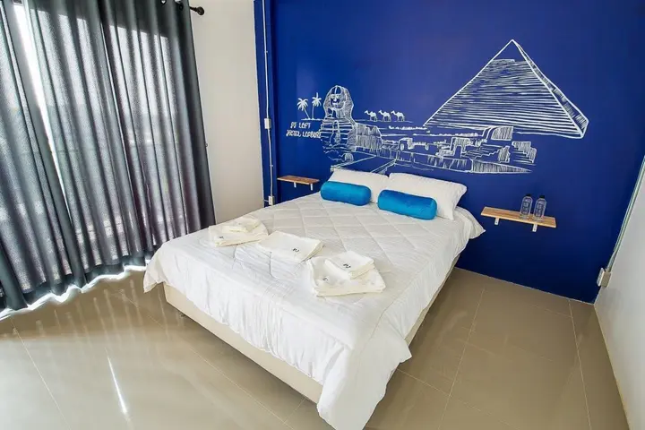 Лопбури: PJ Loft Hotel