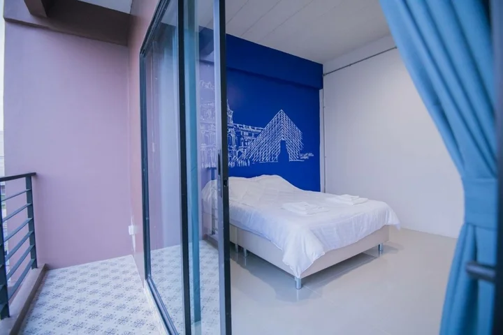 Лопбури: PJ Loft Hotel