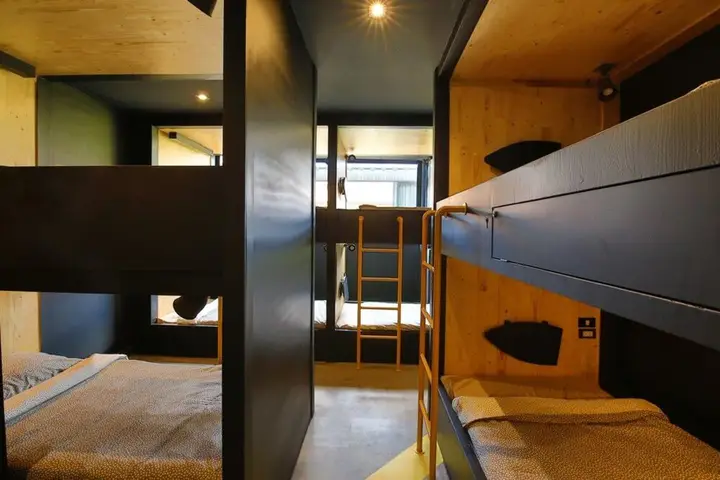 One More Wave Kata Beach Hostel — фото 4