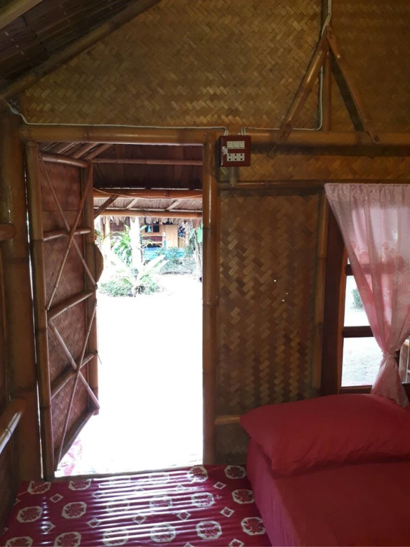 Лансака: Khanum Songpeenong