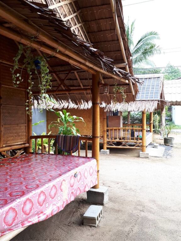 Лансака: Khanum Songpeenong