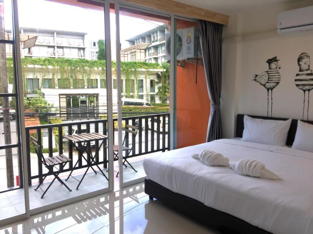 Тхаланг: Dwell Phuket Airport