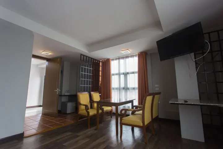 Пхитсанулок: Iron Resort&Hotel