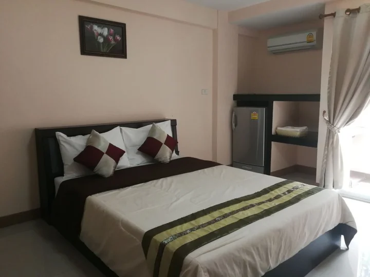 Лопбури: Home Sweet Home Place