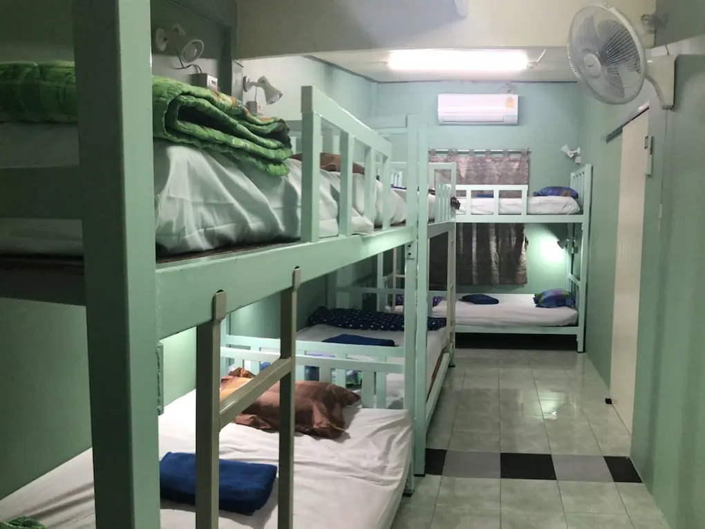 Бангкок: 5 Minute Hostel
