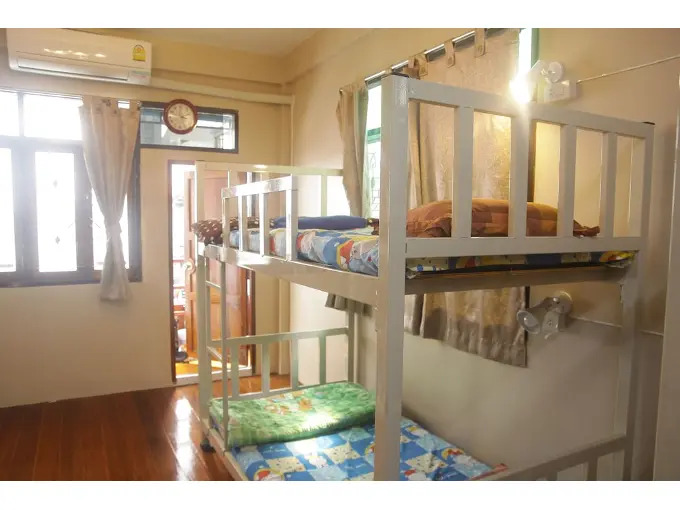 Бангкок: 5 Minute Hostel