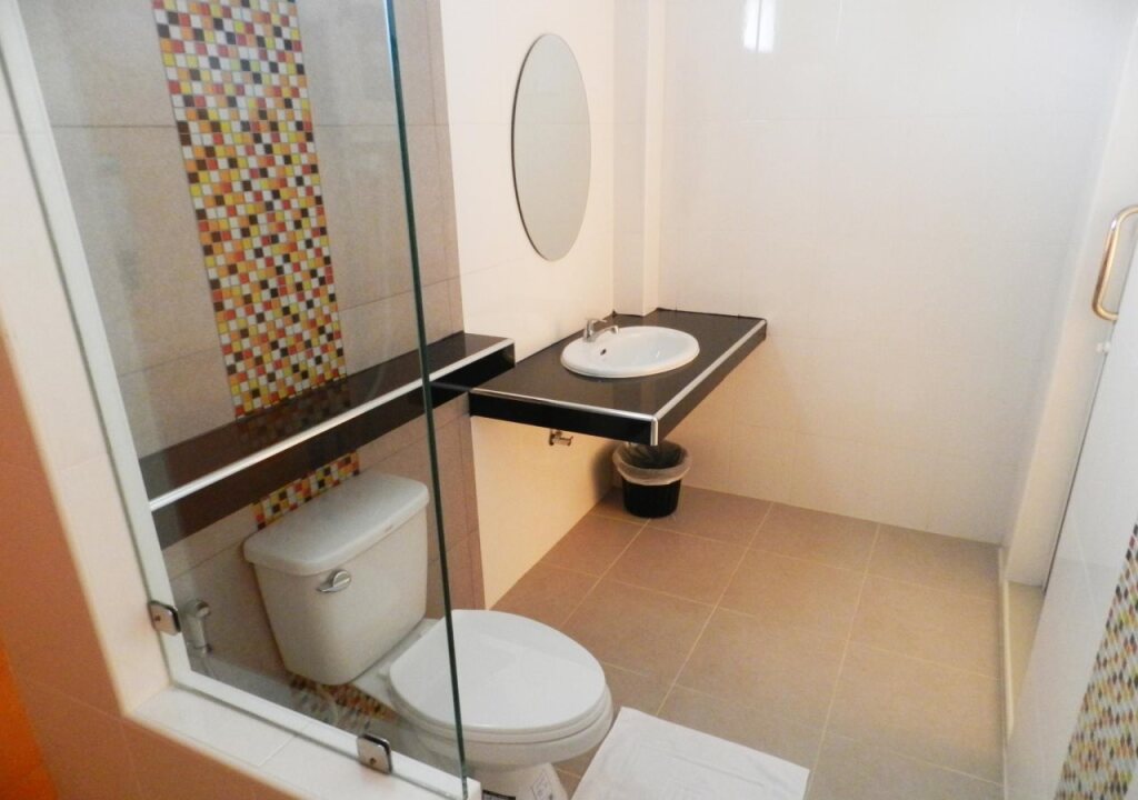 Накхонсаван: Vatchara Northgate Hotel