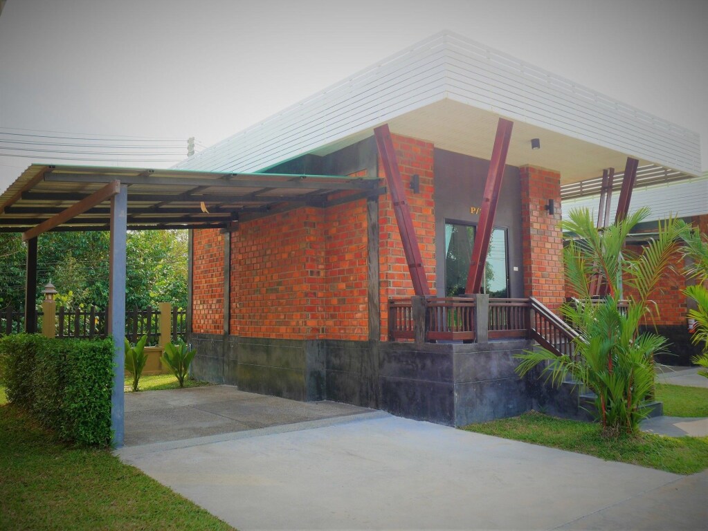 Столичный район Чантхабури: P Two P Resort