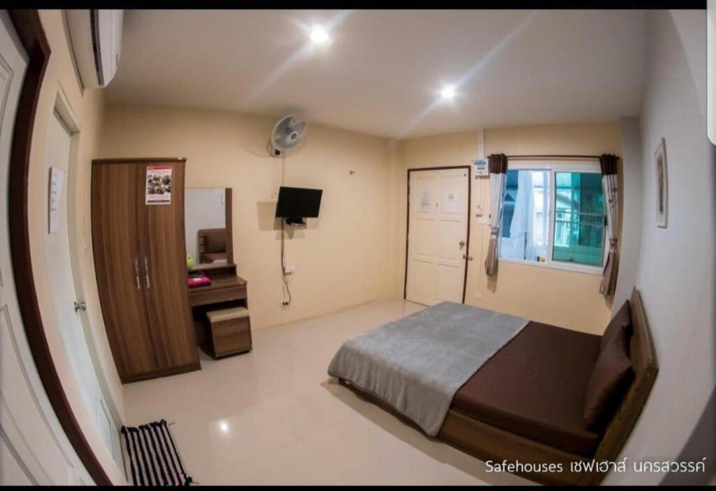 Накхонсаван: SafeHouses Nakhonsawan