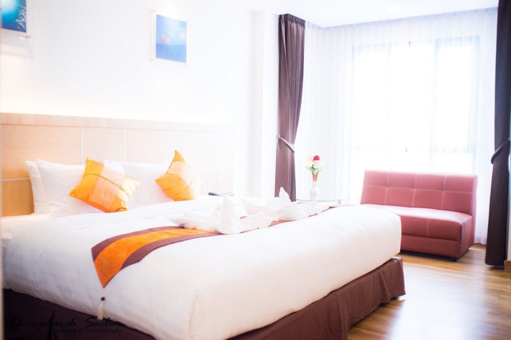 Сураттхани: Marlin Hotel