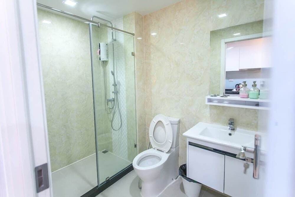 Бангкок: Sukhumvit 64 Pool View Apartment