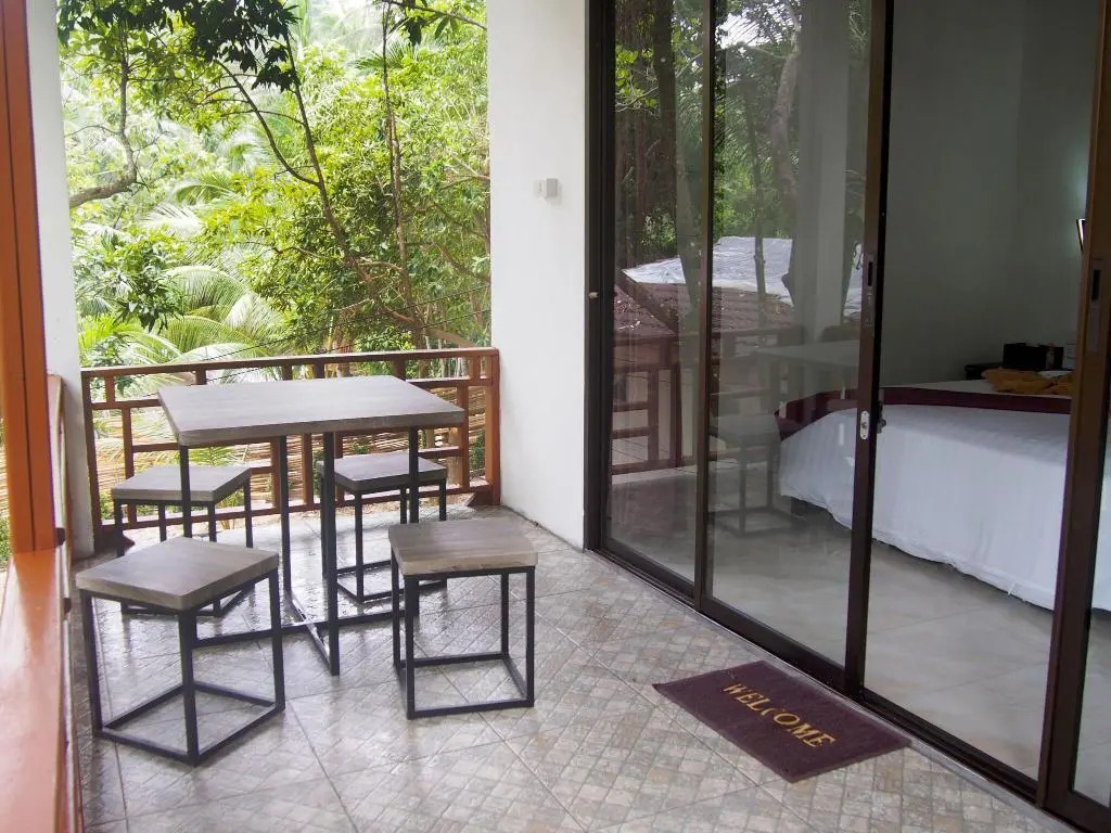 Ко-Липе: Chareena Hill Resort - Pattaya Beach Koh Lipe