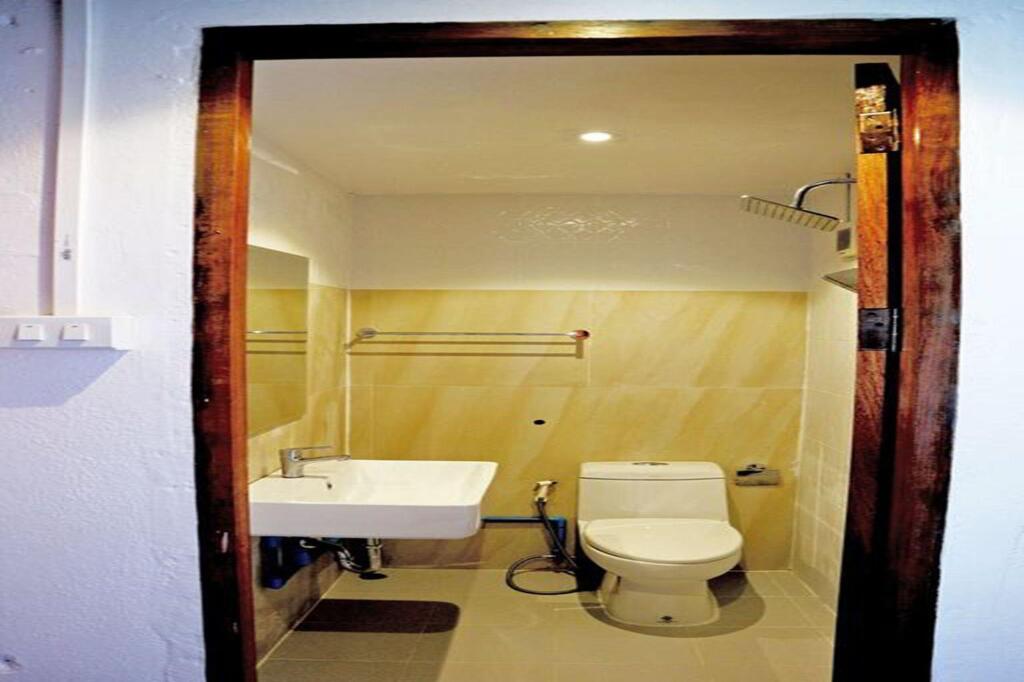 Ко-Липе: Chareena Hill Resort - Pattaya Beach Koh Lipe