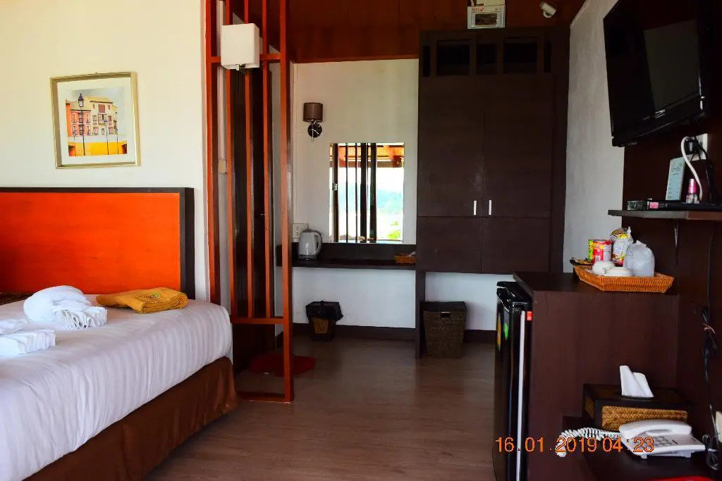 Ко-Липе: Chareena Hill Resort - Pattaya Beach Koh Lipe
