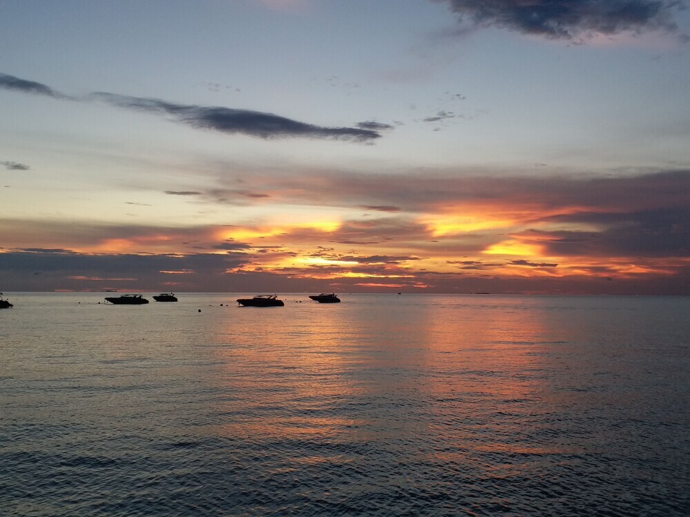 Паттайя: Cetus Beachfront Jomtien
