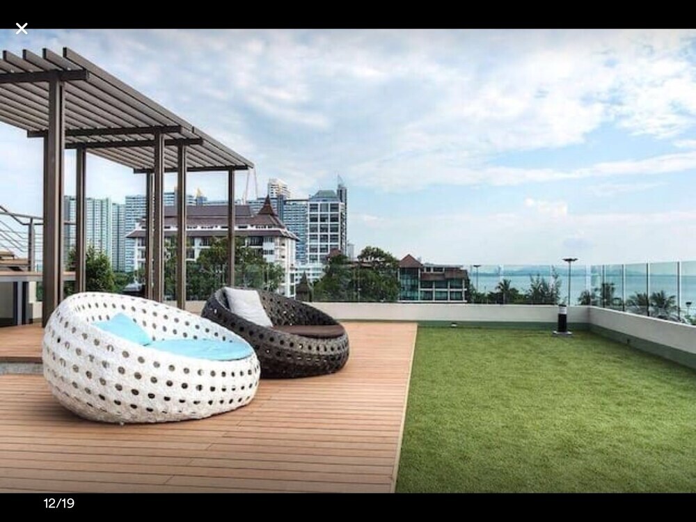 Паттайя: Cetus Beachfront Jomtien