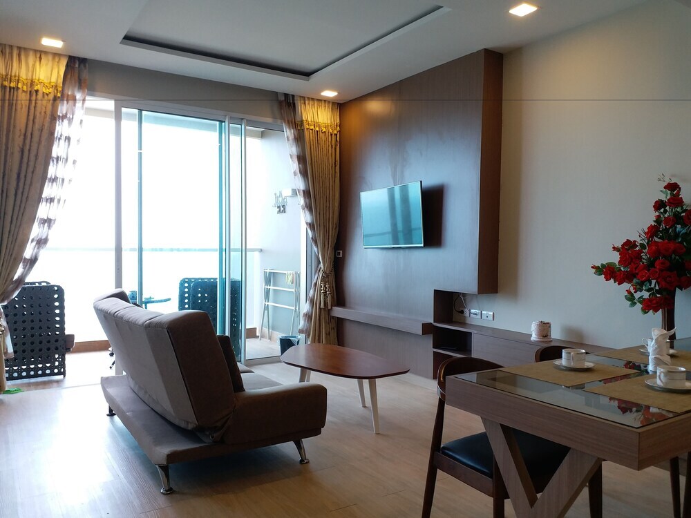 Паттайя: Cetus Beachfront Jomtien