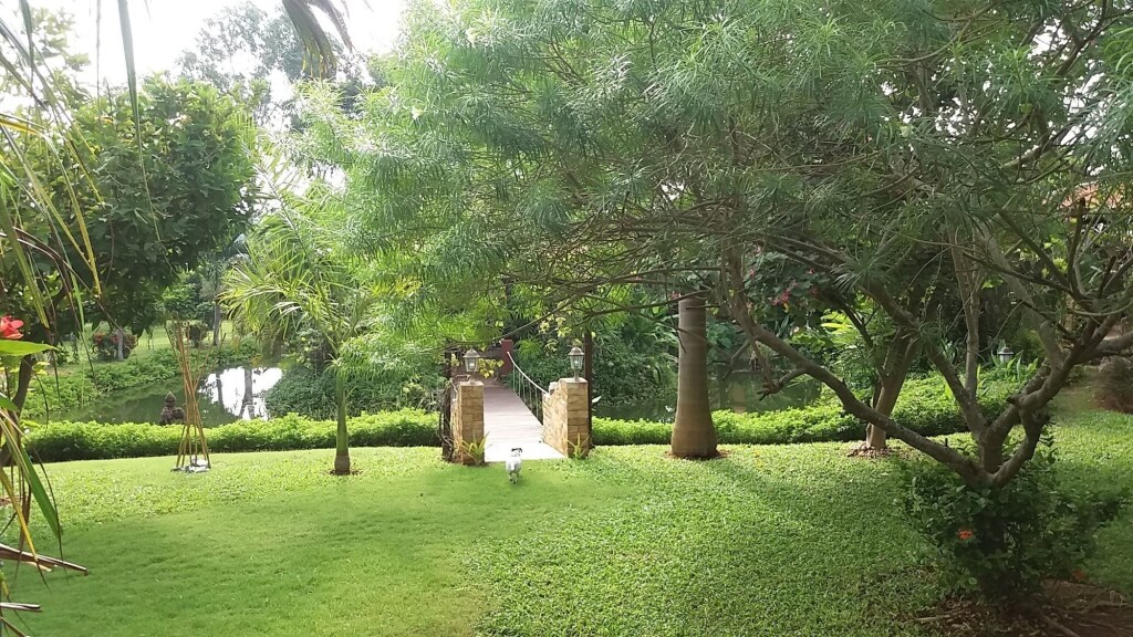 Сам-Рои-Йот: Malee Garden