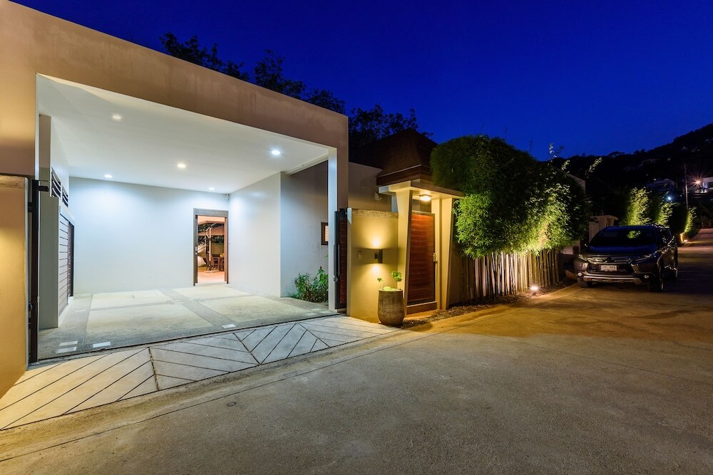 Муанг: Thai Villa Rawai