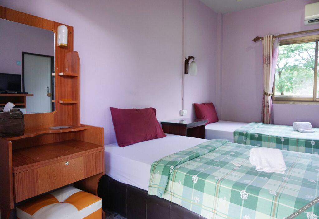 Лампанг: Panichat Resort