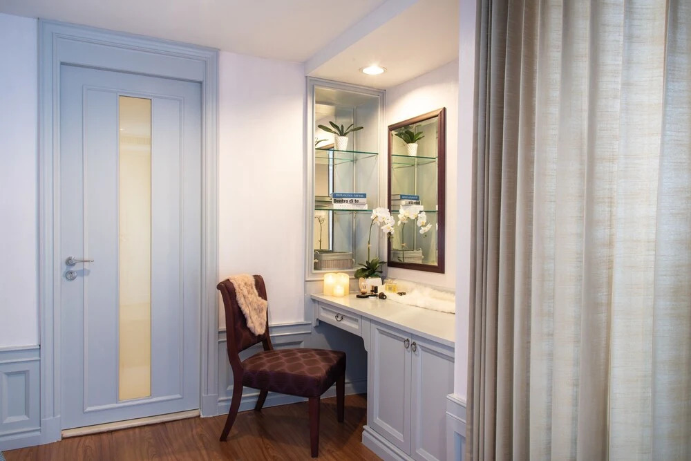 Бангкок: Antique Palace Apartment