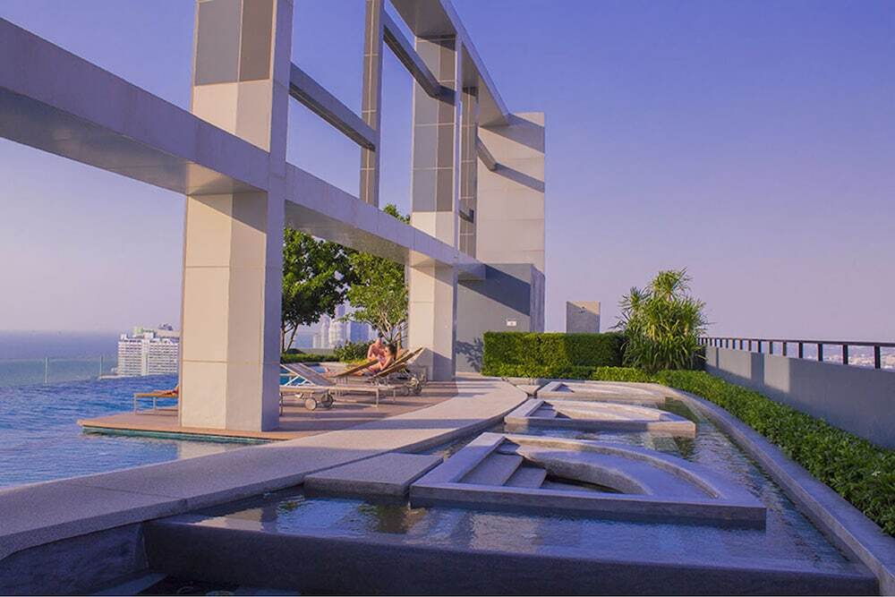 Паттайя: 1BR Centric Sea 812 With Infinity Pool