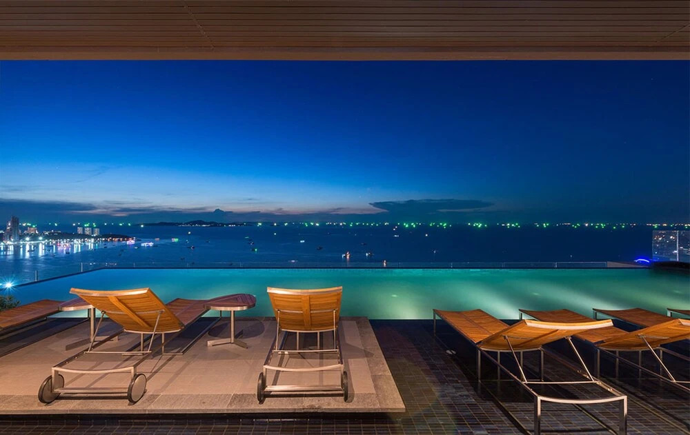 Паттайя: 1BR Centric Sea 812 With Infinity Pool
