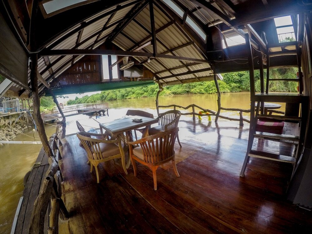 Сай Йок: Binlha Raft Resort