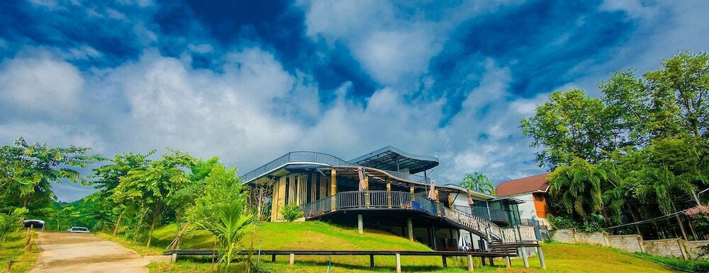 Сай Йок: Binlha Raft Resort