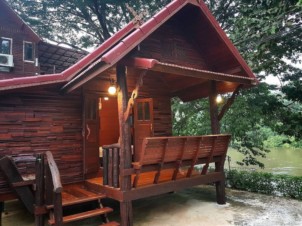 Сай Йок: Binlha Raft Resort