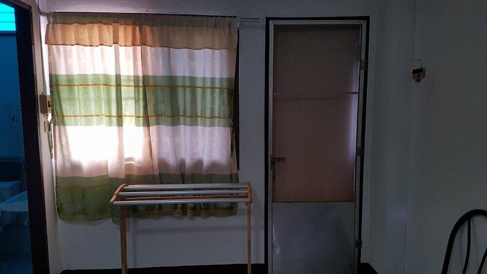Сакон Накхон: LP Apartment