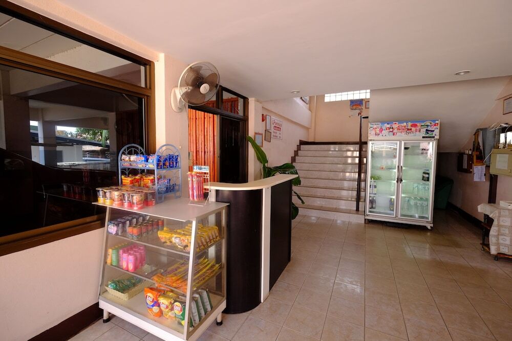 Сакон Накхон: LP Apartment
